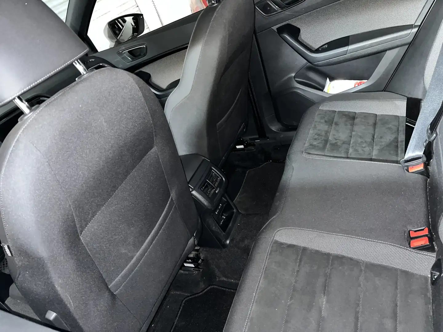 SEAT Ateca Xcellence 4Drive Бежевий - 1