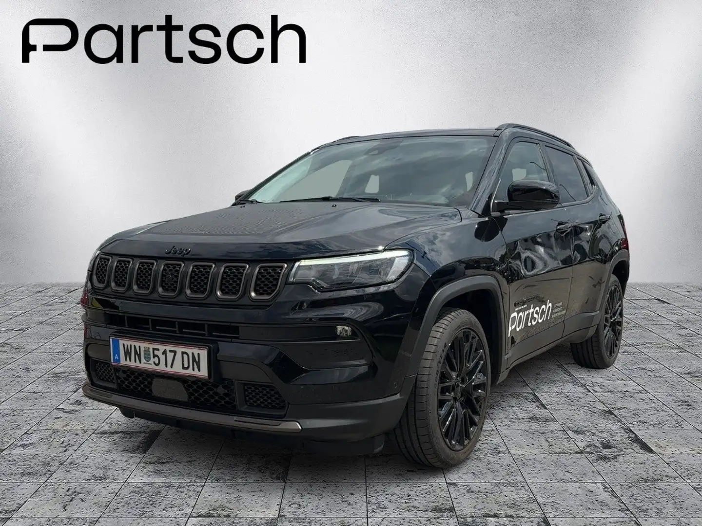 Jeep Compass 1.5 Multiair Upland T4 FWD DCT7 e-Hybrid Schwarz - 1