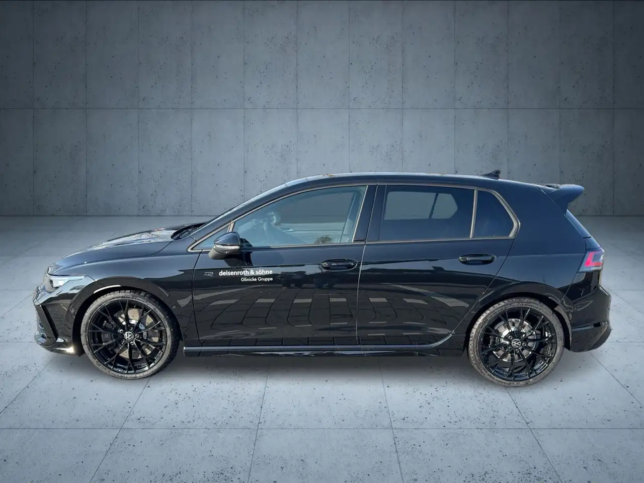 Volkswagen Golf R Black Edition ABT Akrapovic/AHK/Pano/360/ 2