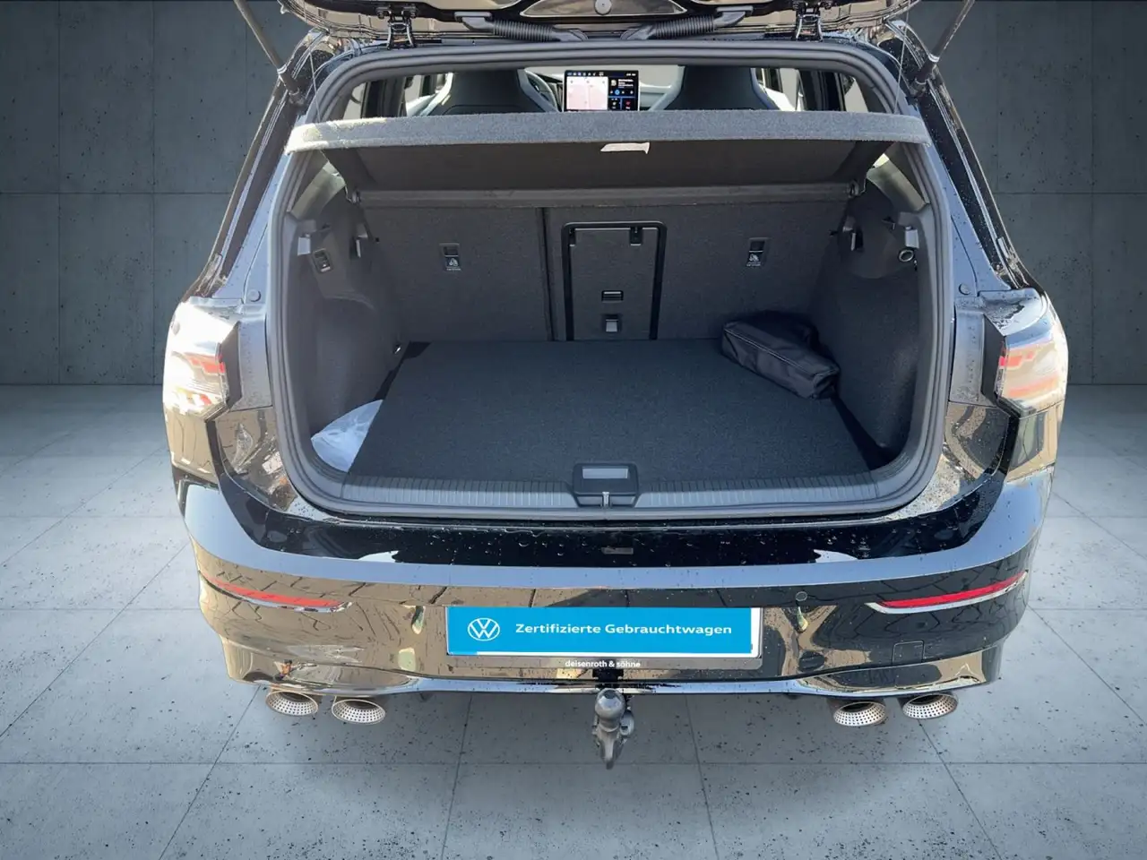 Volkswagen Golf R Black Edition ABT Akrapovic/AHK/Pano/360/ 13