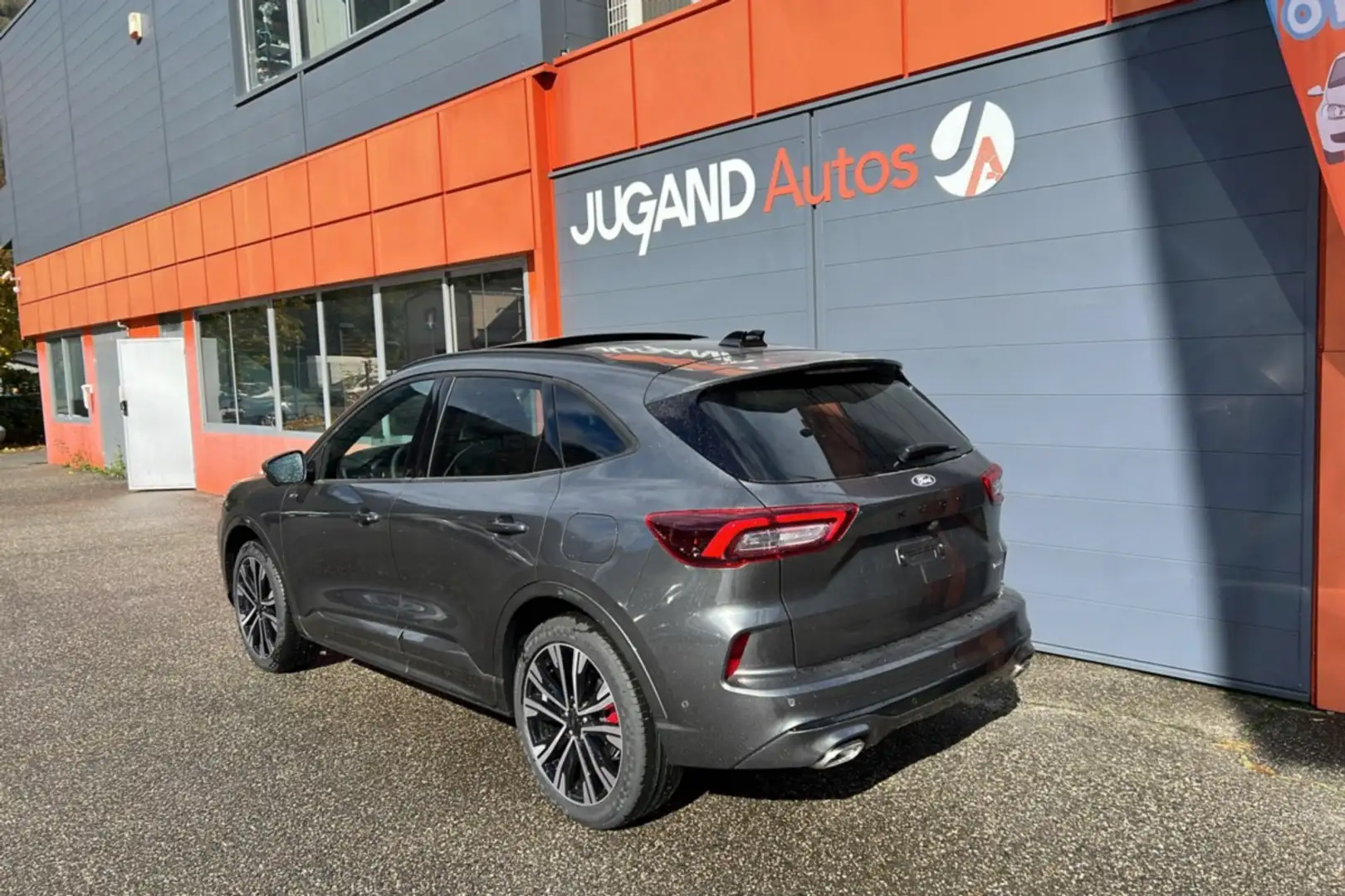 Ford Kuga 2.5 HYBRIDE 183 4X4 ST-LINE X Gris - 2