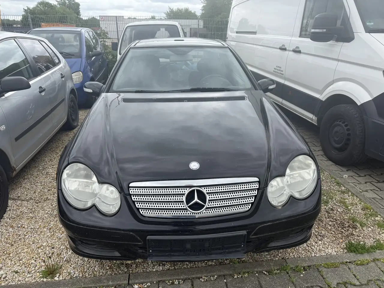 Mercedes-Benz C 230