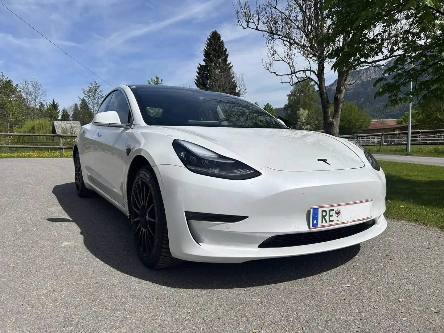 Tesla Model 3 Long Range AWD 75kWh - 1