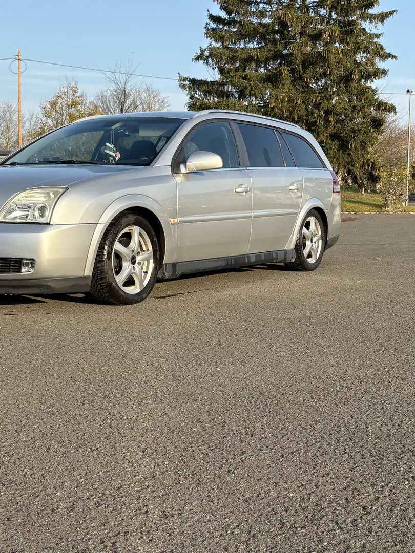 Opel Vectra 1.8 Caravan Cosmo - 1