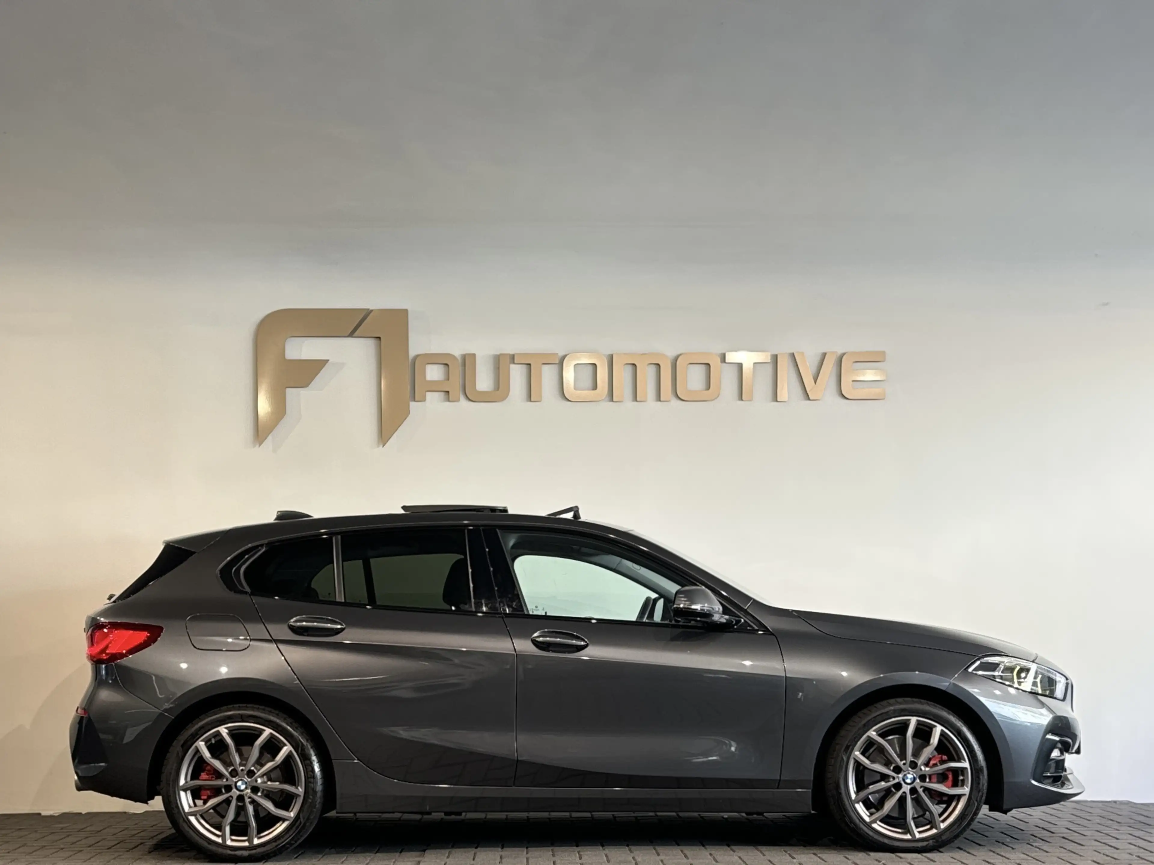BMW 120 1-serie 120i High Executive Pano|Stoelverwarming|C — photo 8