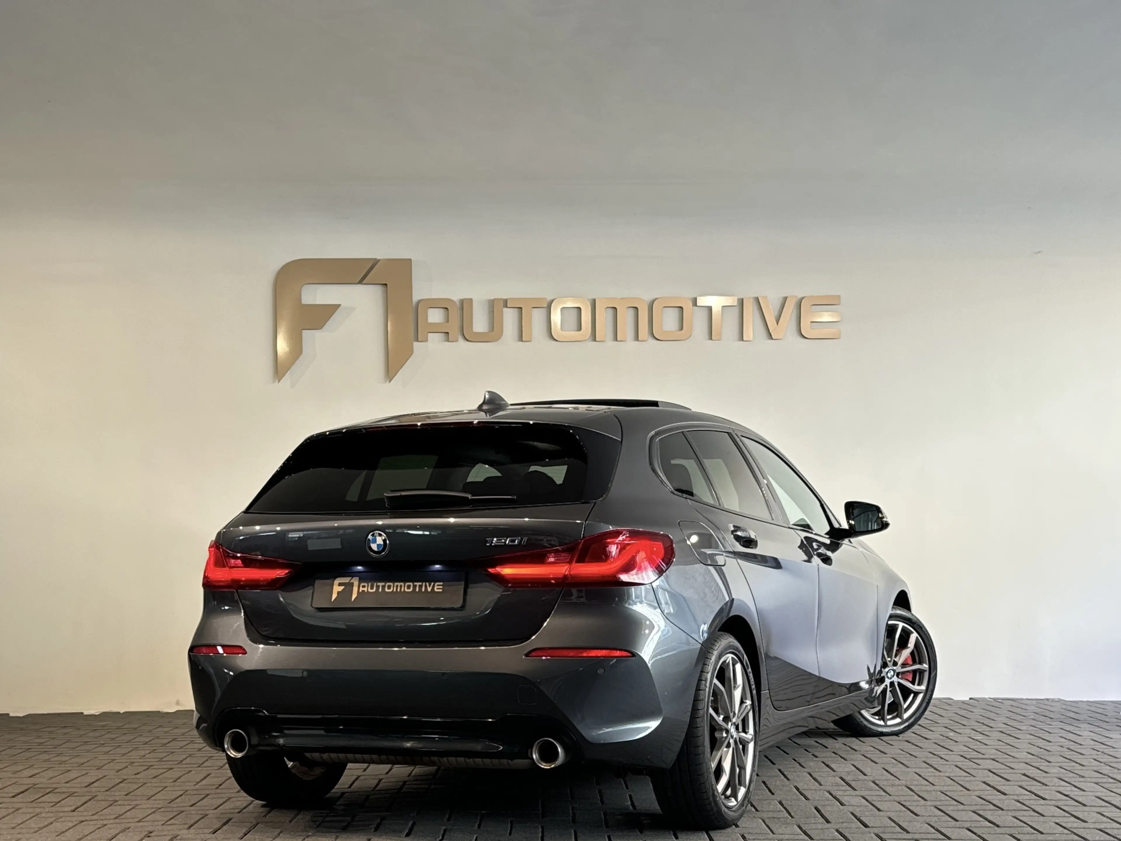 BMW 120 1-serie 120i High Executive Pano|Stoelverwarming|C — photo 4
