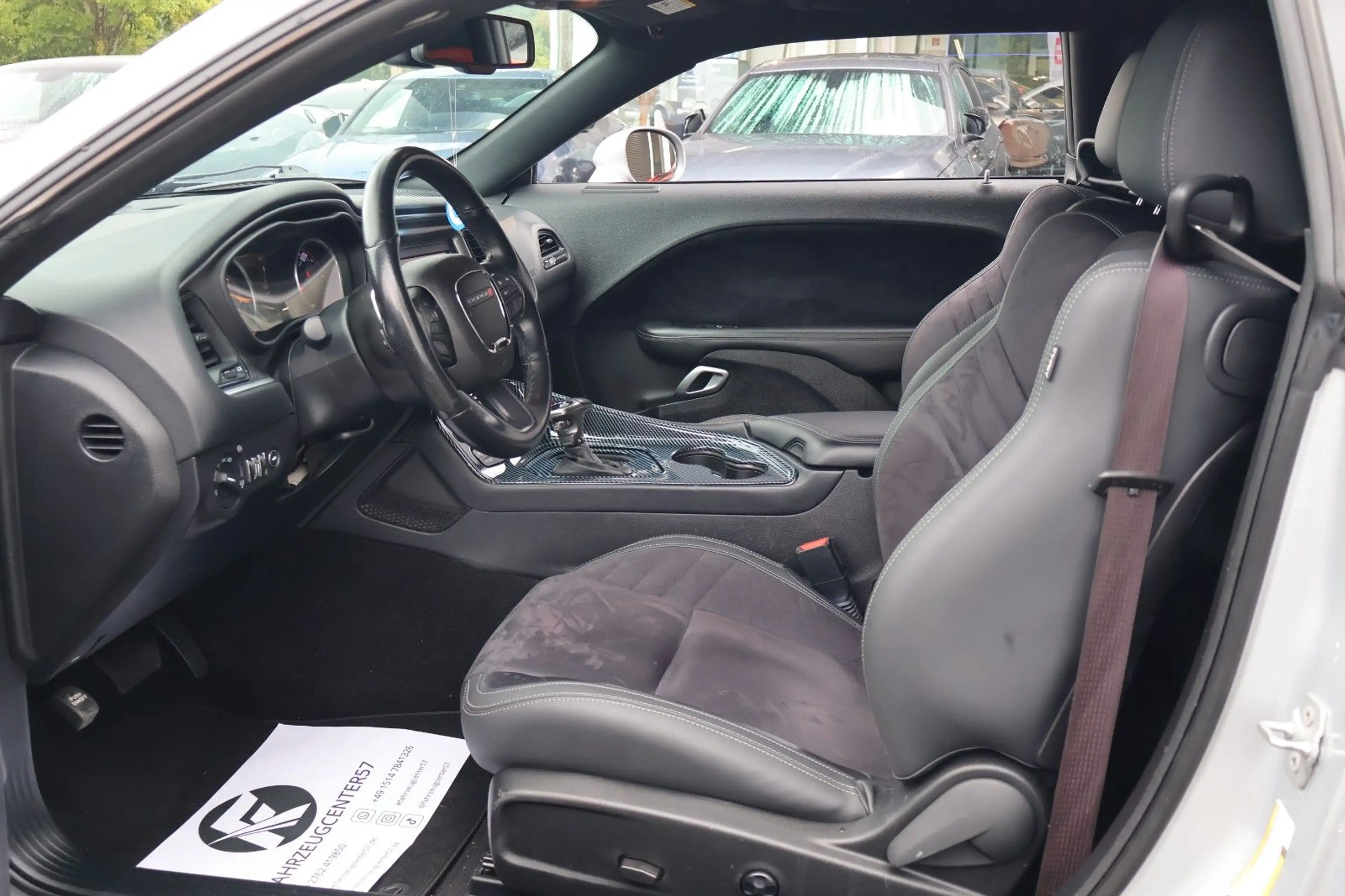 Dodge Challenger R/T RWD 5.7L WIDEBODY/KAMERA/CARPLAY — photo 12