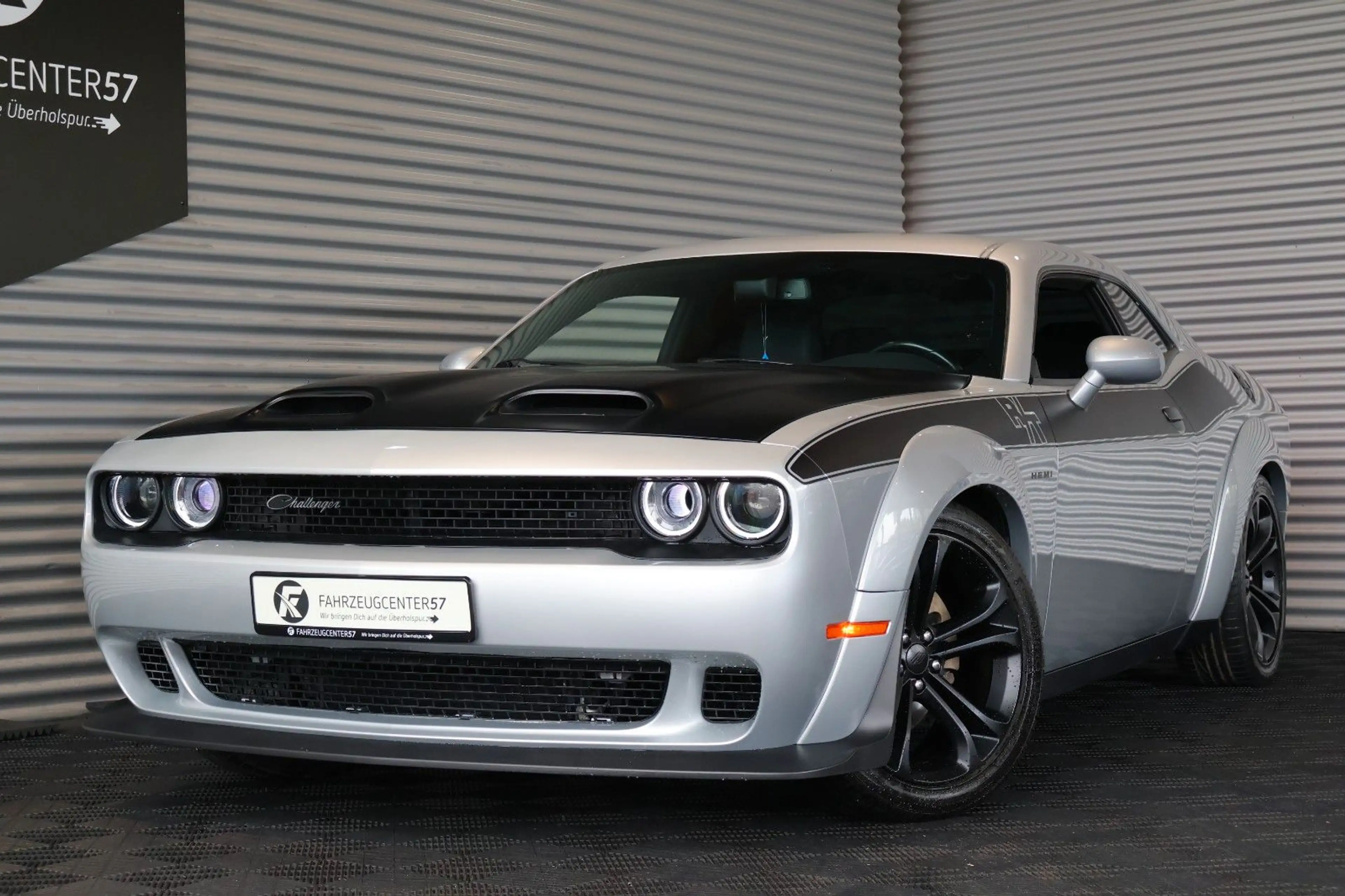 Dodge Challenger R/T RWD 5.7L WIDEBODY/KAMERA/CARPLAY