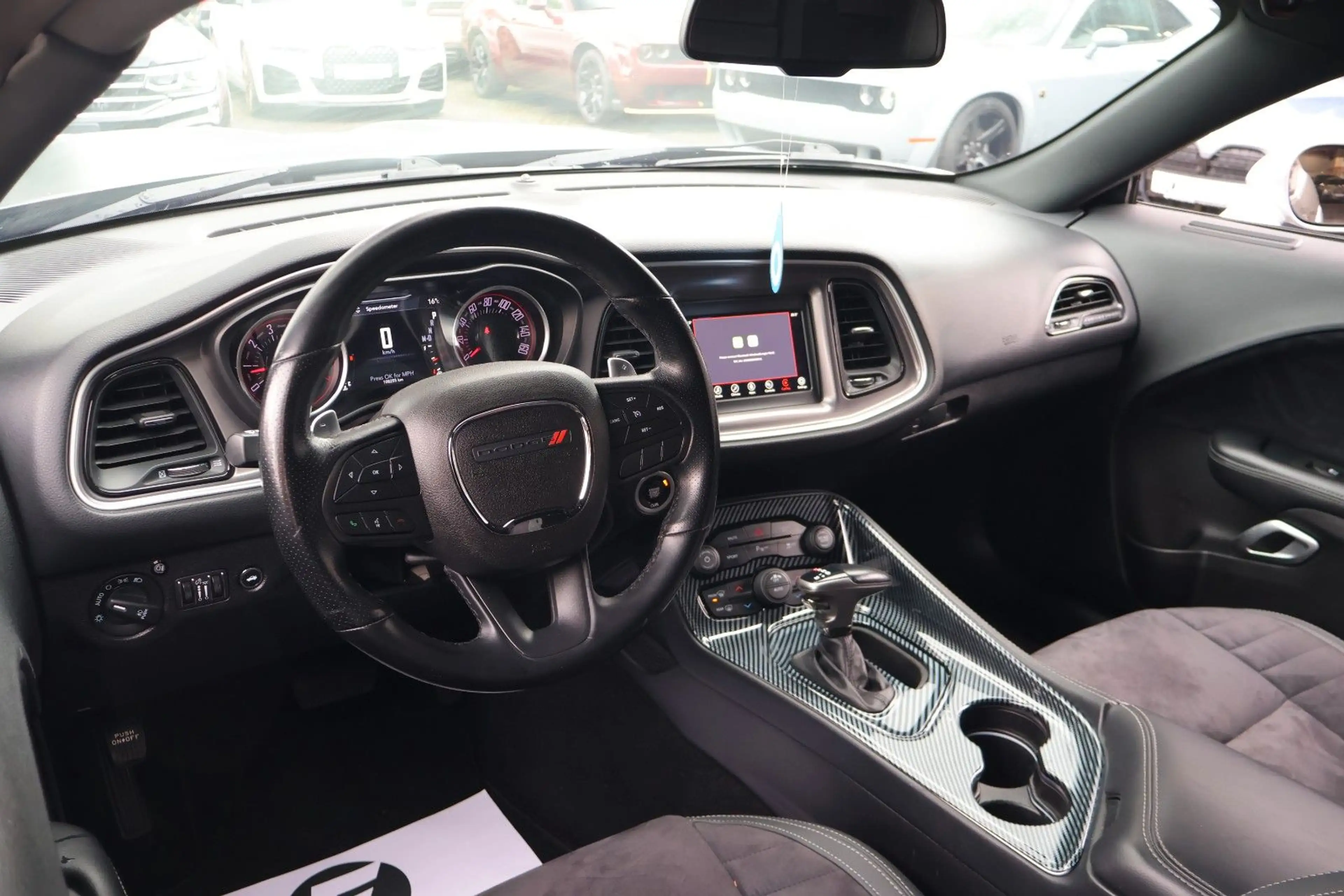 Dodge Challenger R/T RWD 5.7L WIDEBODY/KAMERA/CARPLAY — photo 13