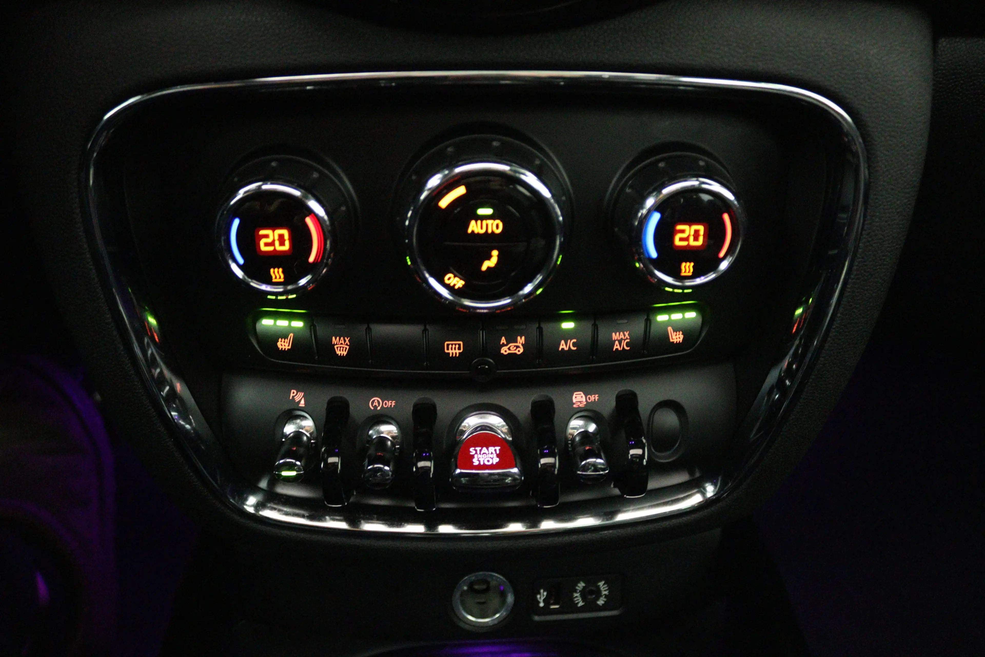 MINI Cooper S Clubman 2.0 Chili Serious Business (PANORAMADAK, STOELVERW — photo 16