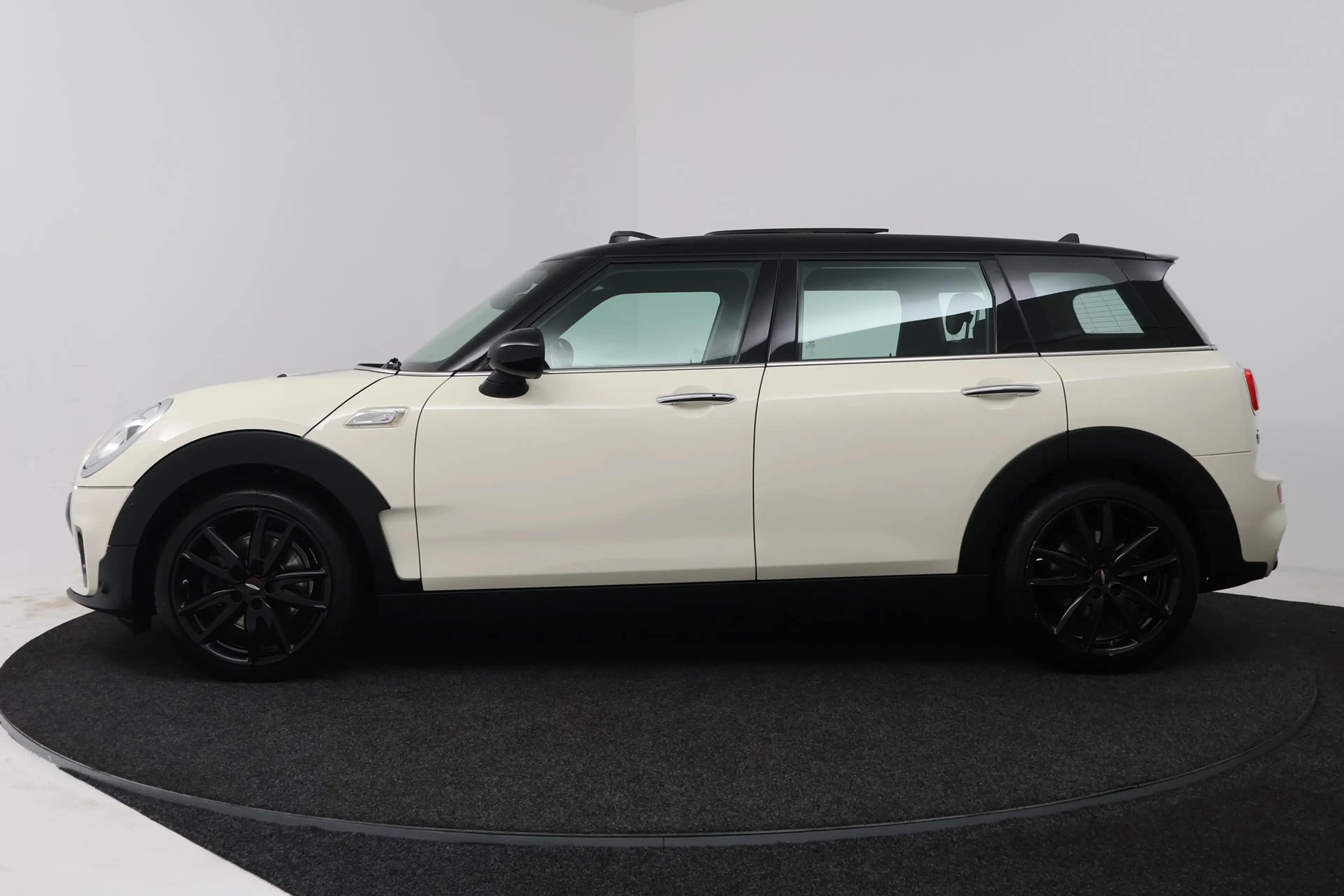 MINI Cooper S Clubman 2.0 Chili Serious Business (PANORAMADAK, STOELVERW — photo 2
