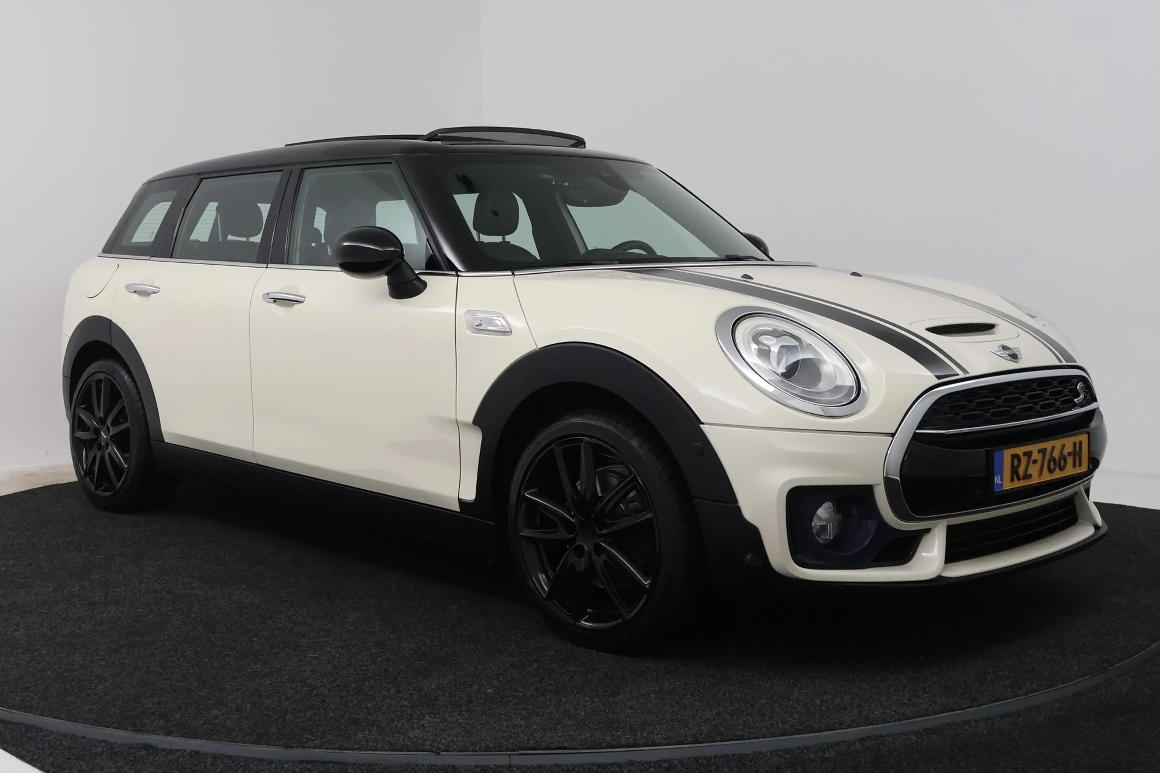 MINI Cooper S Clubman 2.0 Chili Serious Business (PANORAMADAK, STOELVERW — photo 23