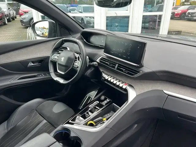 Peugeot 3008 view 10