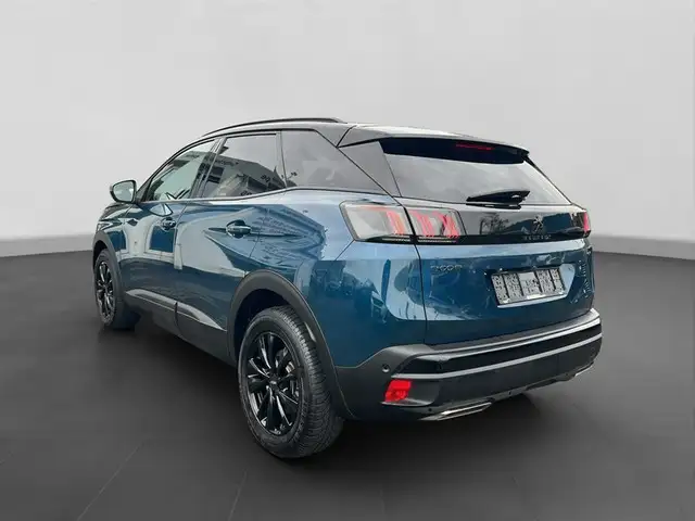 Peugeot 3008 view 3