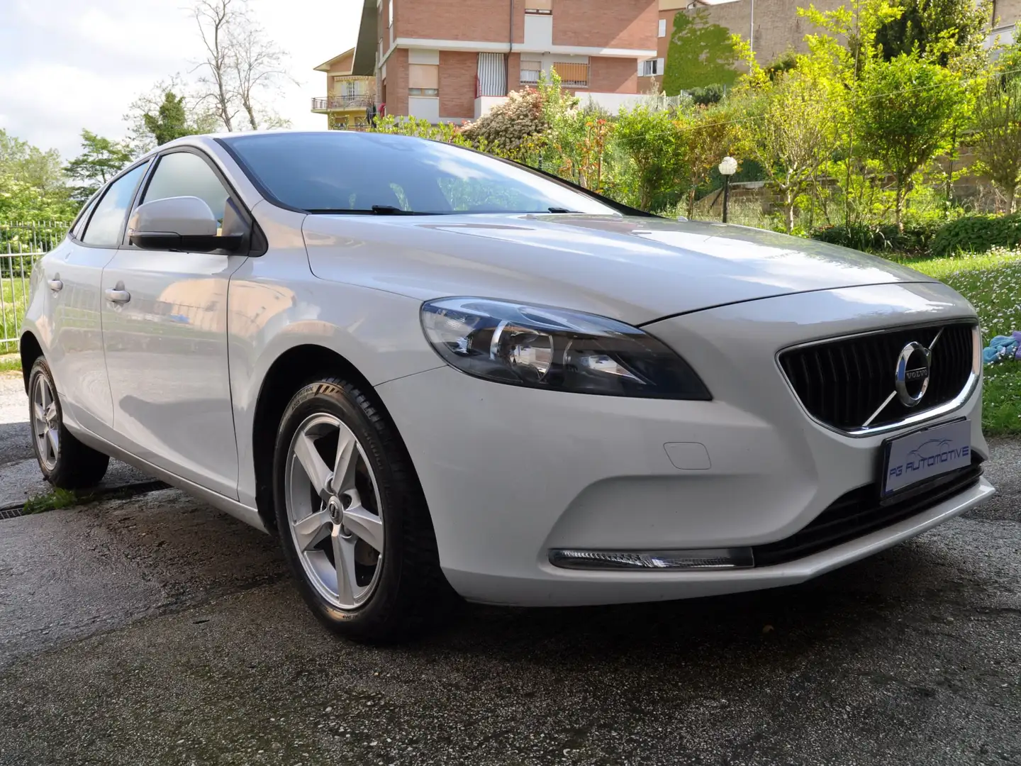 Volvo V40 V40 2.0 d2 Kinetic my18 Wit - 1