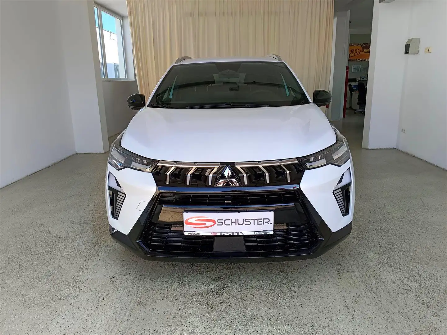 Mitsubishi ASX 1,0 Petrol Invite S+C 25 Weiß - 2