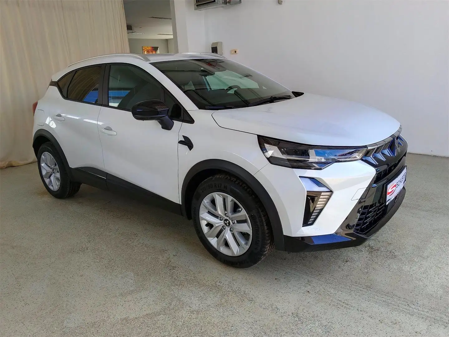 Mitsubishi ASX 1,0 Petrol Invite S+C 25 Weiß - 1