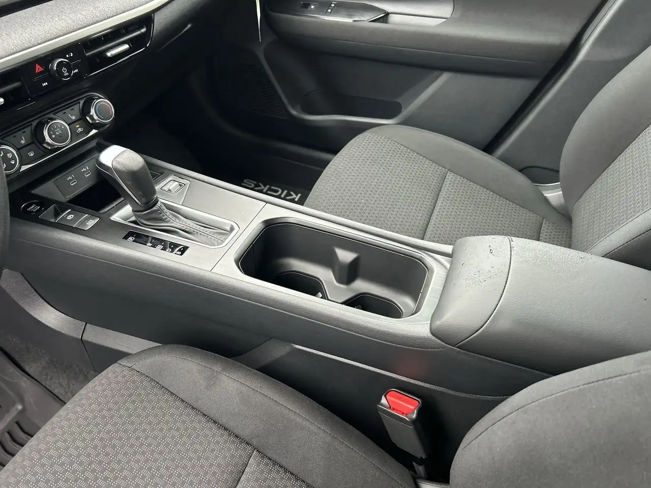 Nissan Kicks снимка Nissan Kicks