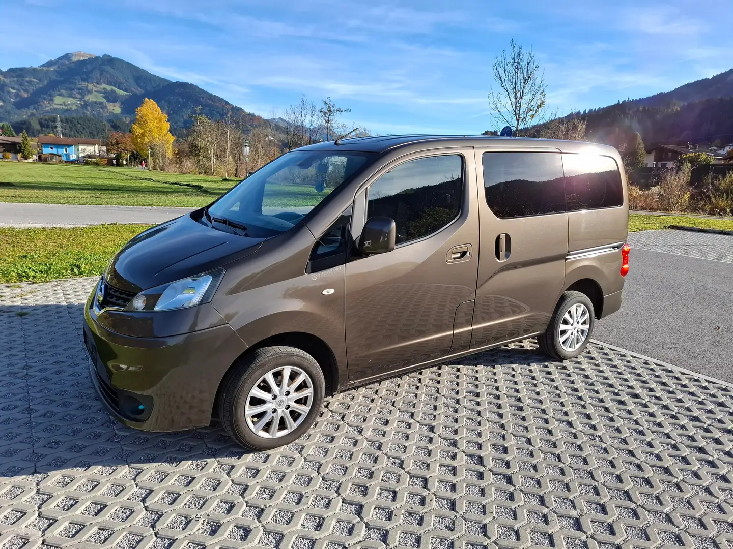 Nissan NV200 NV200 Kombi 1,5 dCi 110 Evalia Tekna Braun - 1