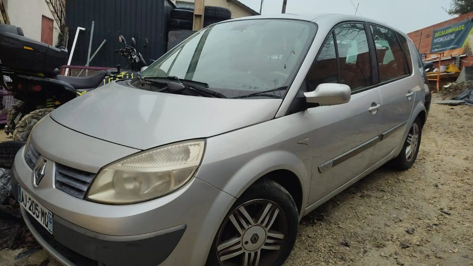 Renault Scenic Grand - 1