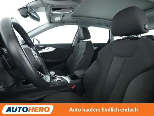 Audi A4 view 10