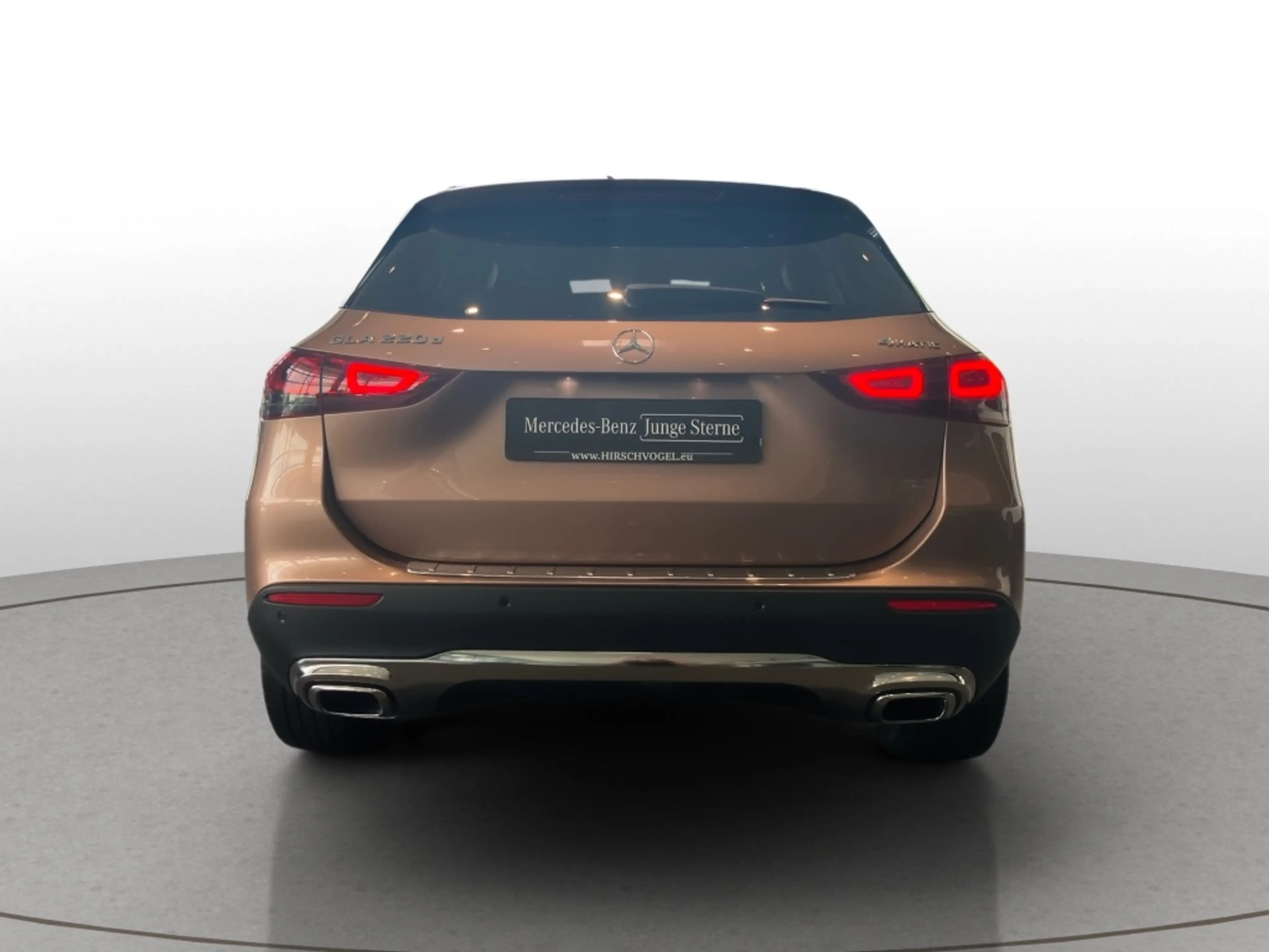 Mercedes-Benz GLA 220 d 4M Progressive+Pano+AHK+KEYLESS+MBeam — photo 6