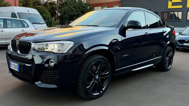 BMW X4 view 3