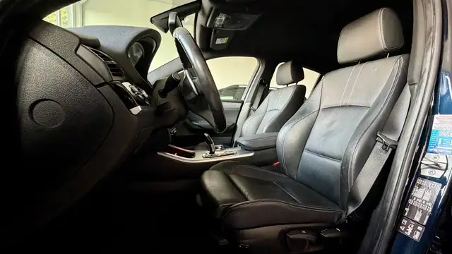 BMW X4 view 12