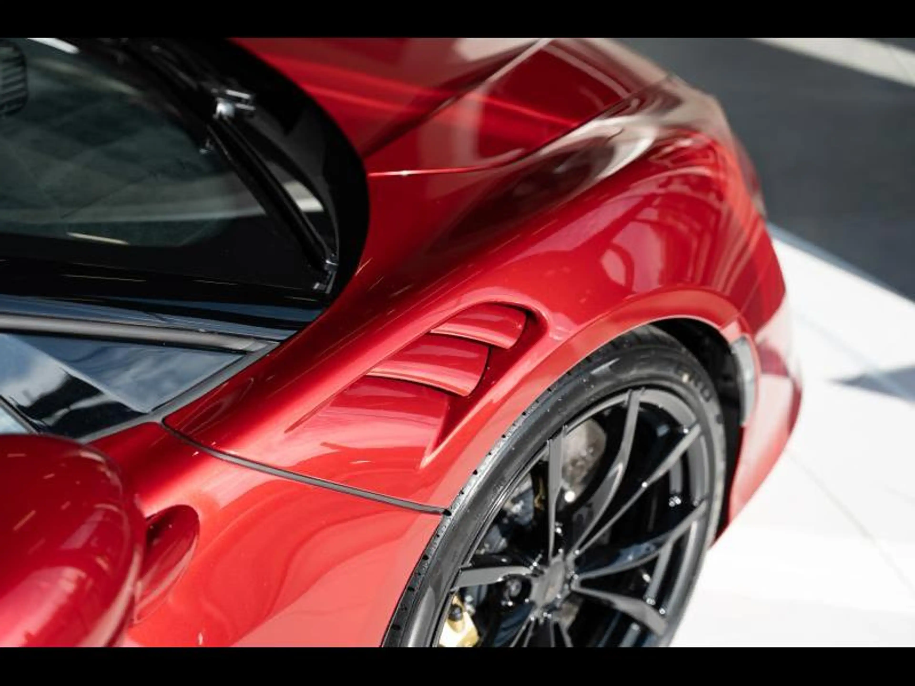 McLaren Artura Spider McLaren Artura Spider – Elite Amaranth Re — photo 12