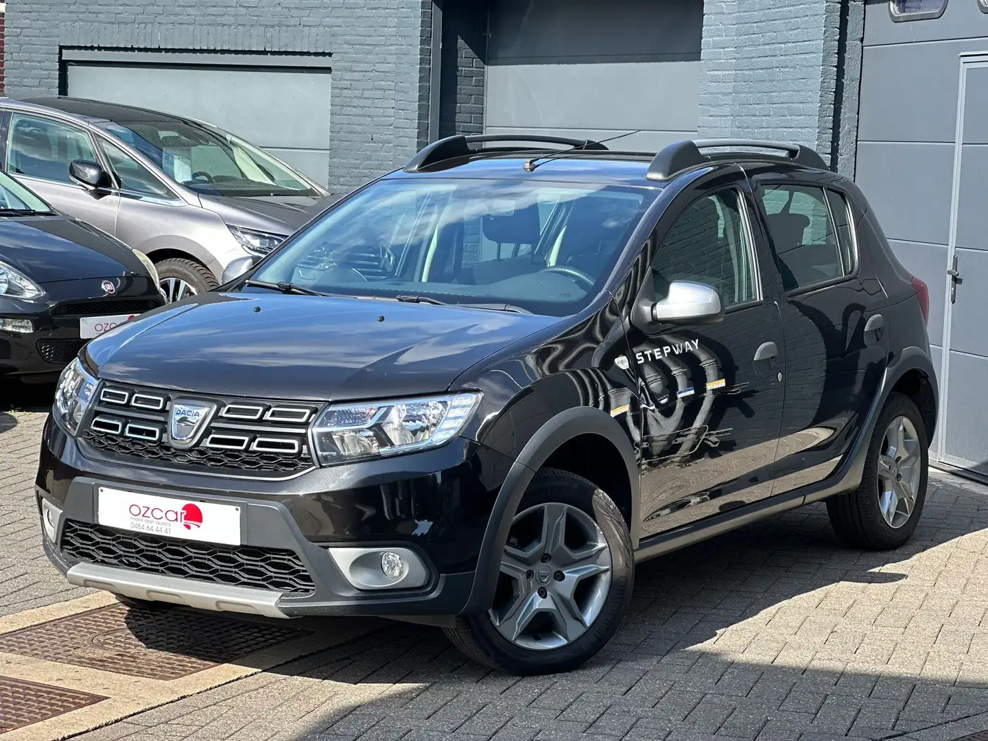 Dacia Sandero 1.5 DCI Stepway |GpsCruiseCamera|*1JGarantie* Zwart - 1