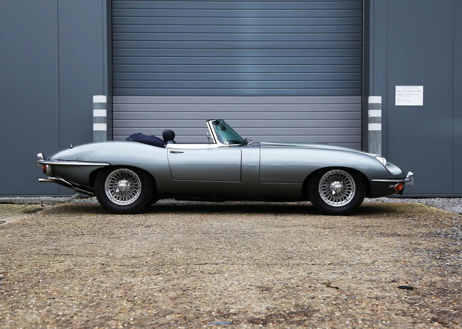Jaguar E-Type S2 OTS - Matching Numbers Silver - 2