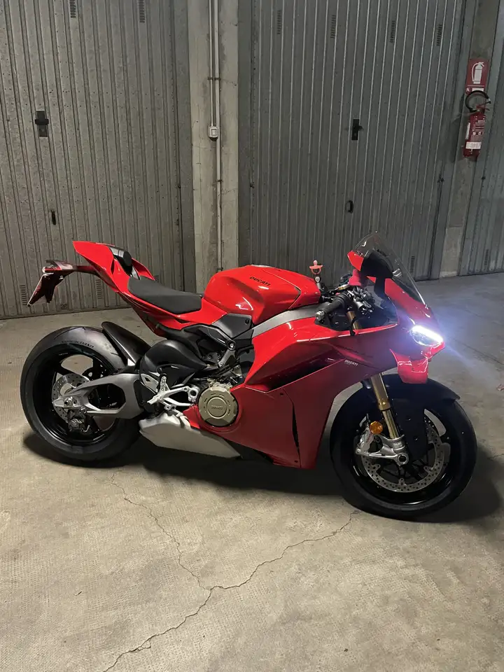 Ducati Panigale V4 S