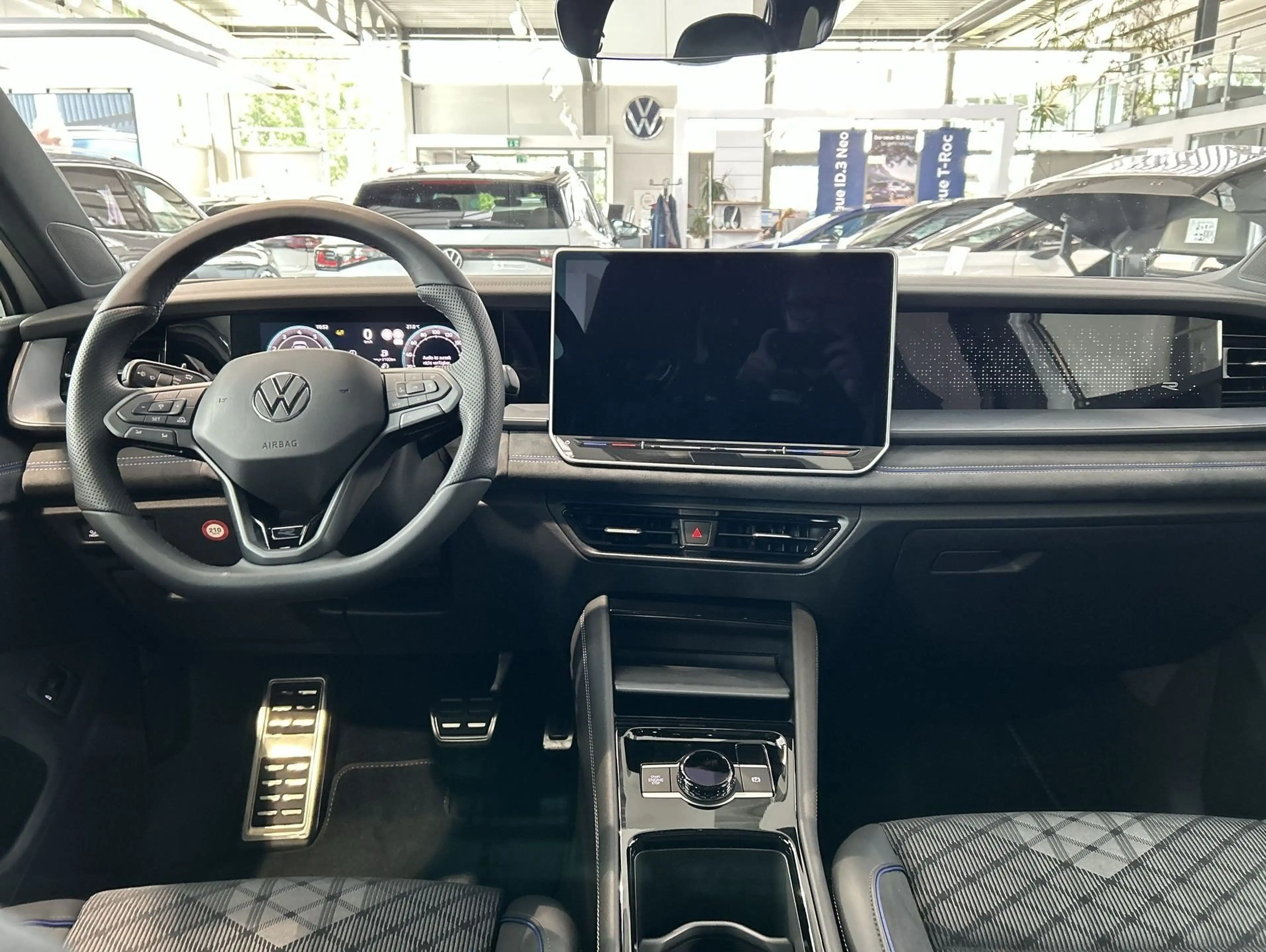 Volkswagen Tayron 1.5 eTSI DSG R-Line BlackStyle IQ.DrivePre 7-Sitz — photo 6