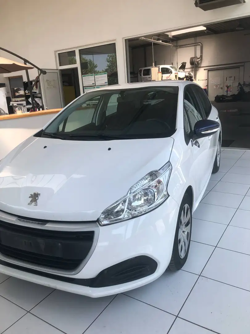 Peugeot 208 1.2i PureTech Like S Blanc - 1