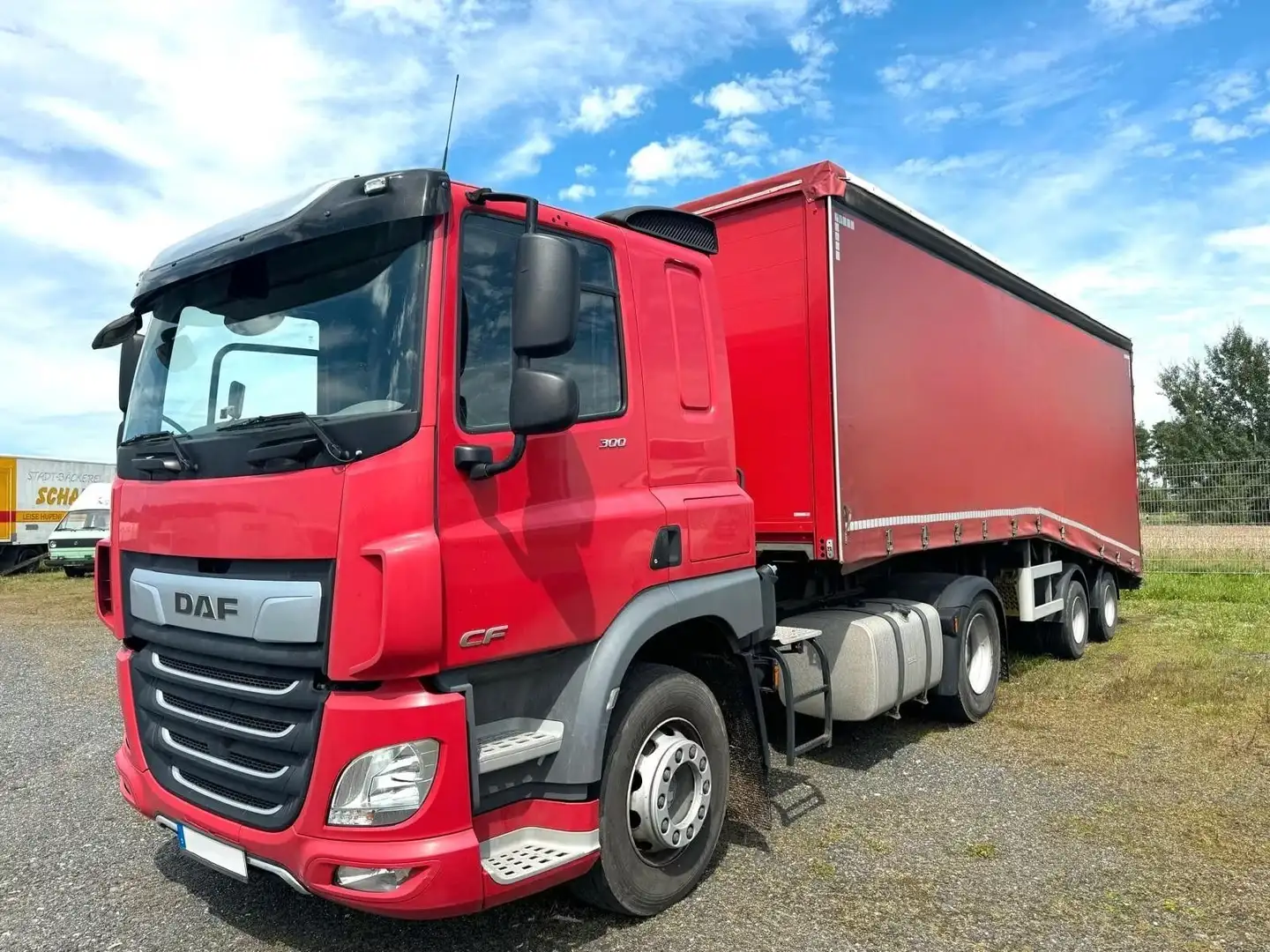 DAF Sonstige Rot - 1