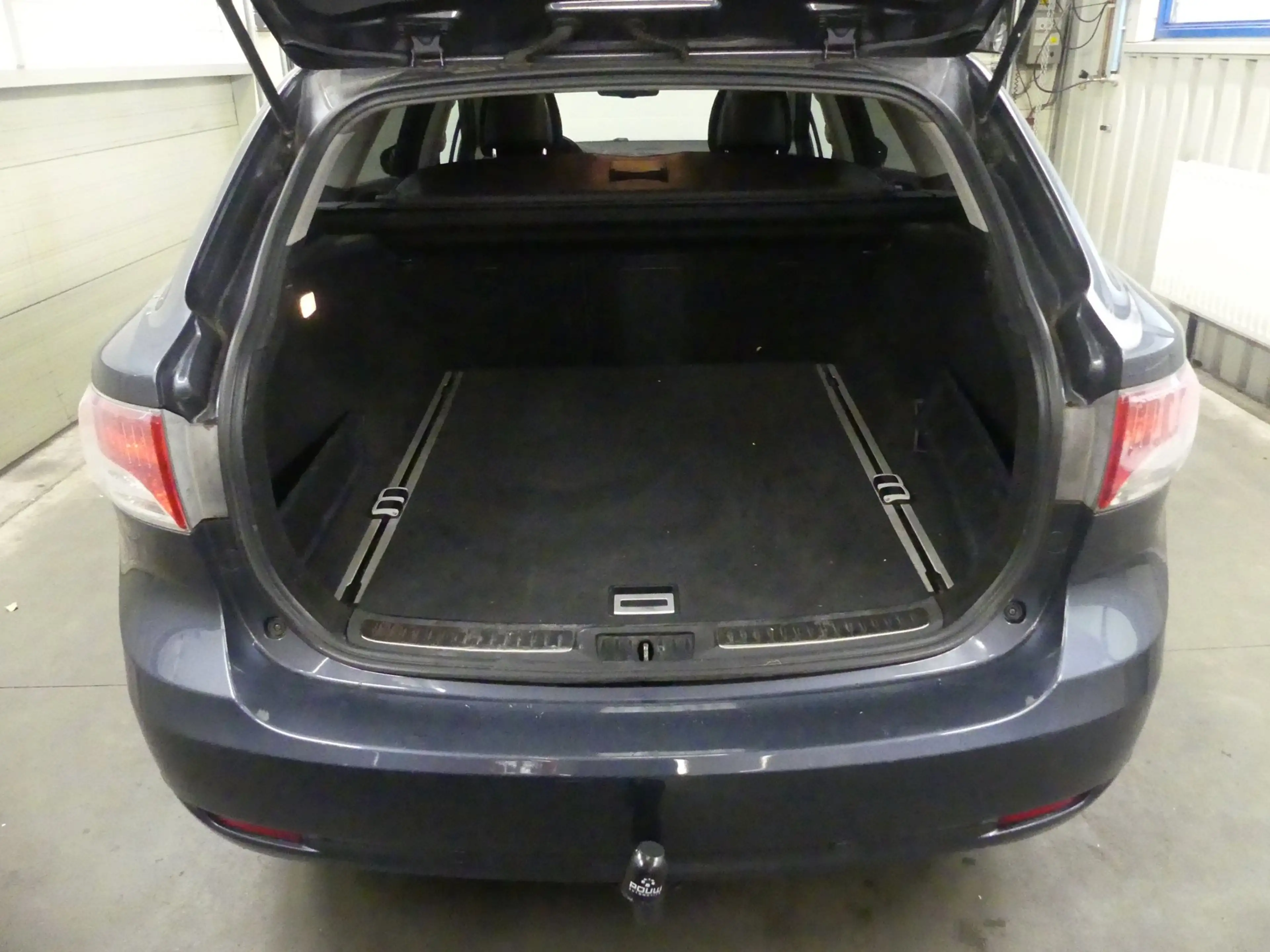 Toyota Avensis Wagon 2.0 VVTi Panoramic Business Special - Trekha — photo 8