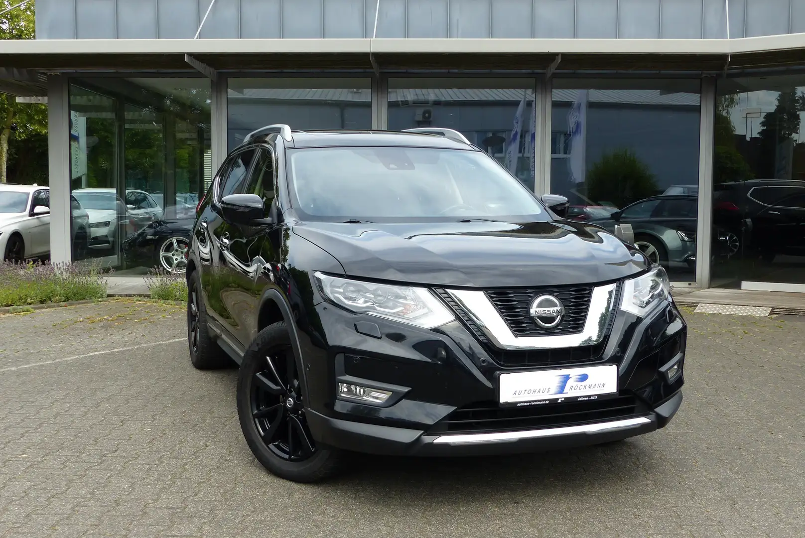 Nissan X-Trail Tekna Aut. AHK Navi  Leder Schwarz - 1