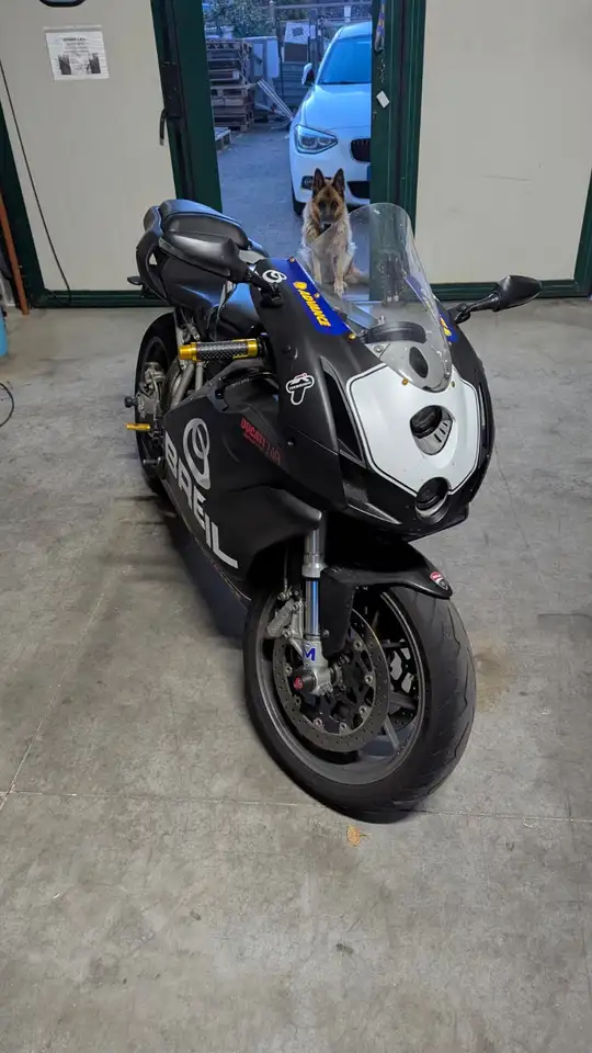 Ducati 749