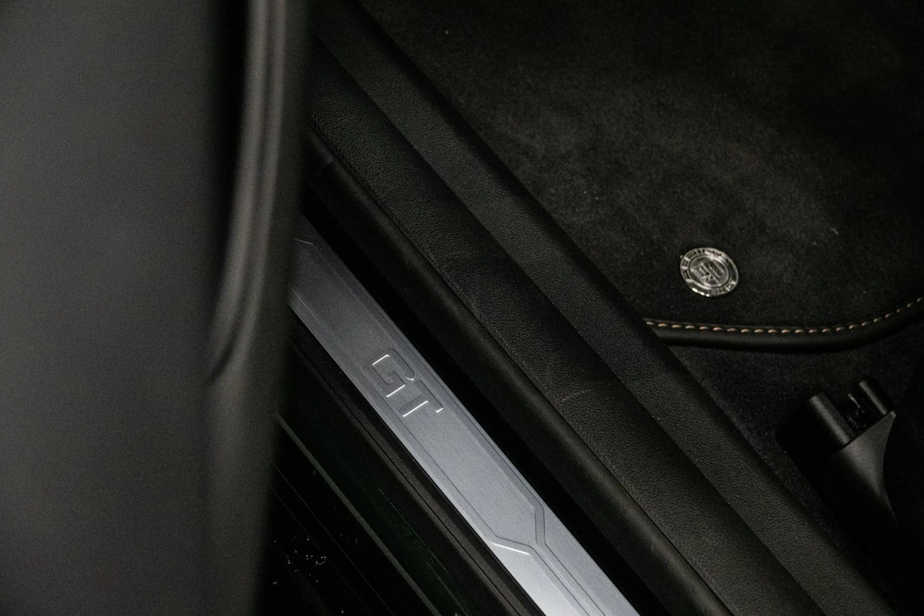 Alpina B4 GT Gran Coupe *Nr. 50 / Brewster Green / Schuif-/k — photo 13