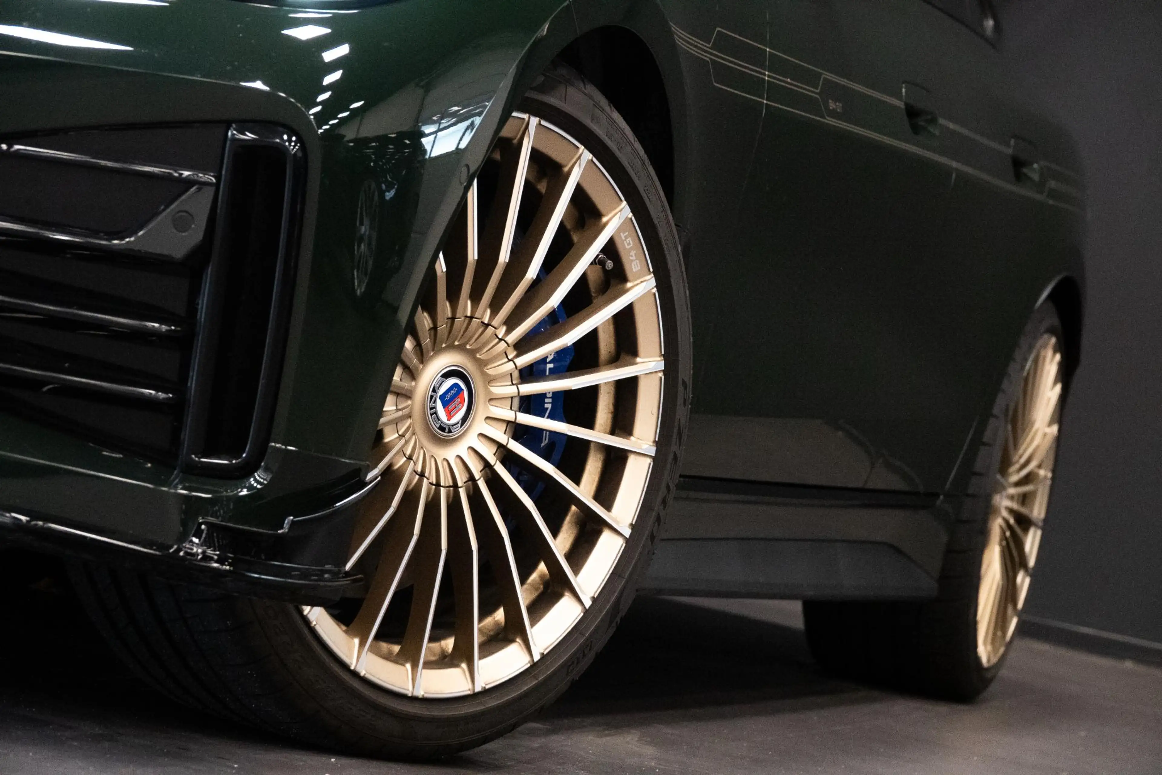 Alpina B4 GT Gran Coupe *Nr. 50 / Brewster Green / Schuif-/k — photo 8