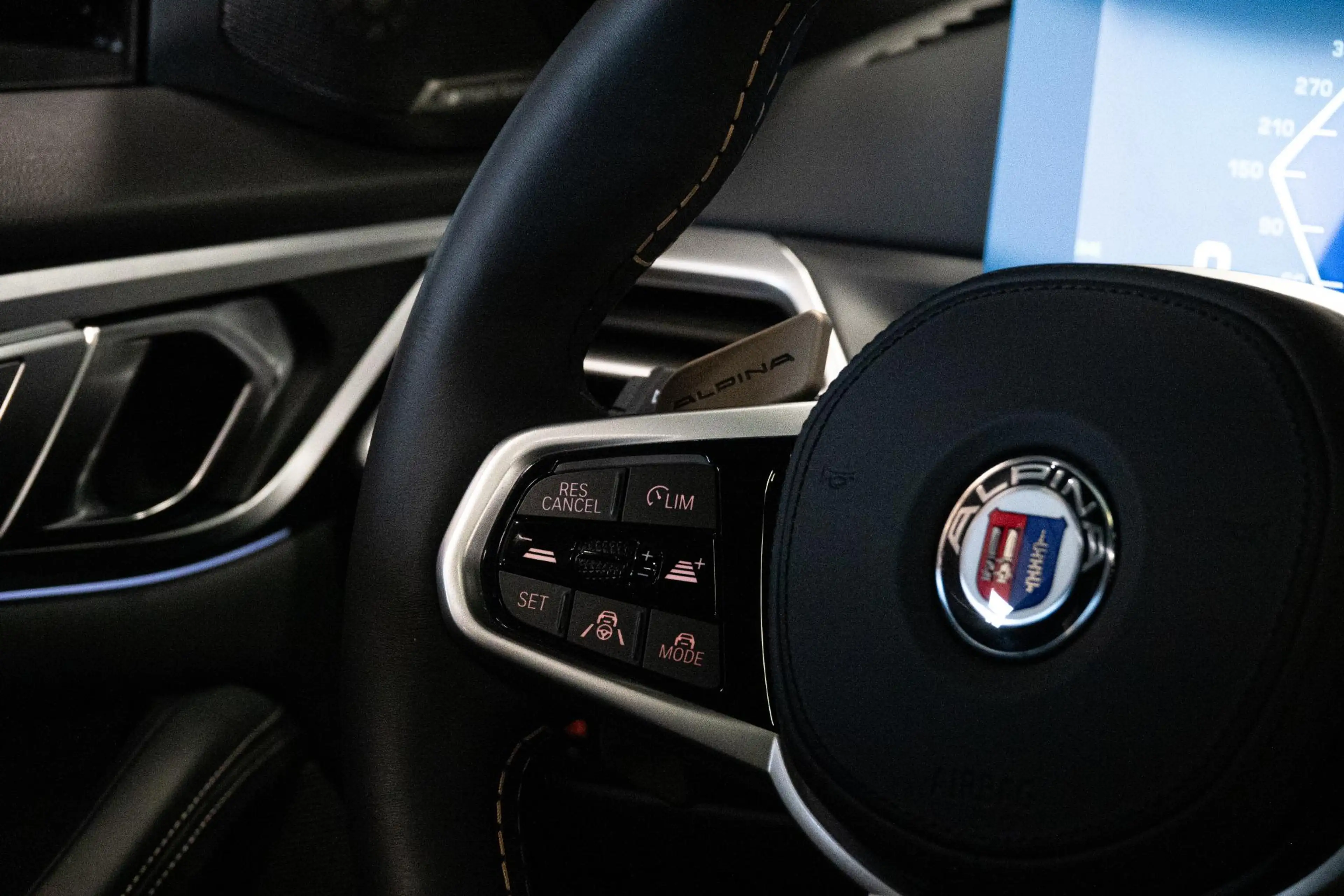 Alpina B4 GT Gran Coupe *Nr. 50 / Brewster Green / Schuif-/k — photo 41
