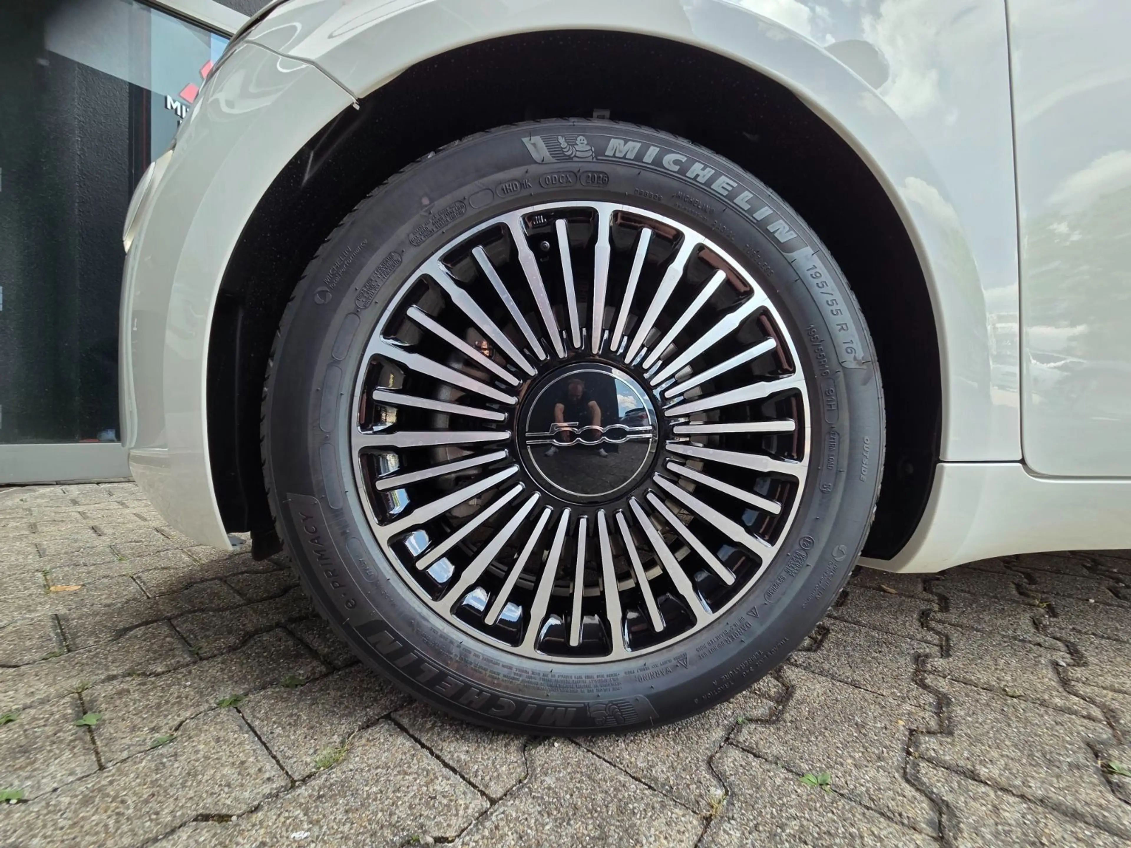 Fiat 500C 500 Hybrid Cabrio Dolcevita 1.0 GSE 6MT *MY26 — photo 15