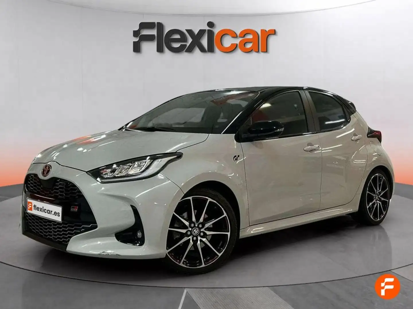 Toyota Yaris 1.5 120H GR Sport Amarillo - 2