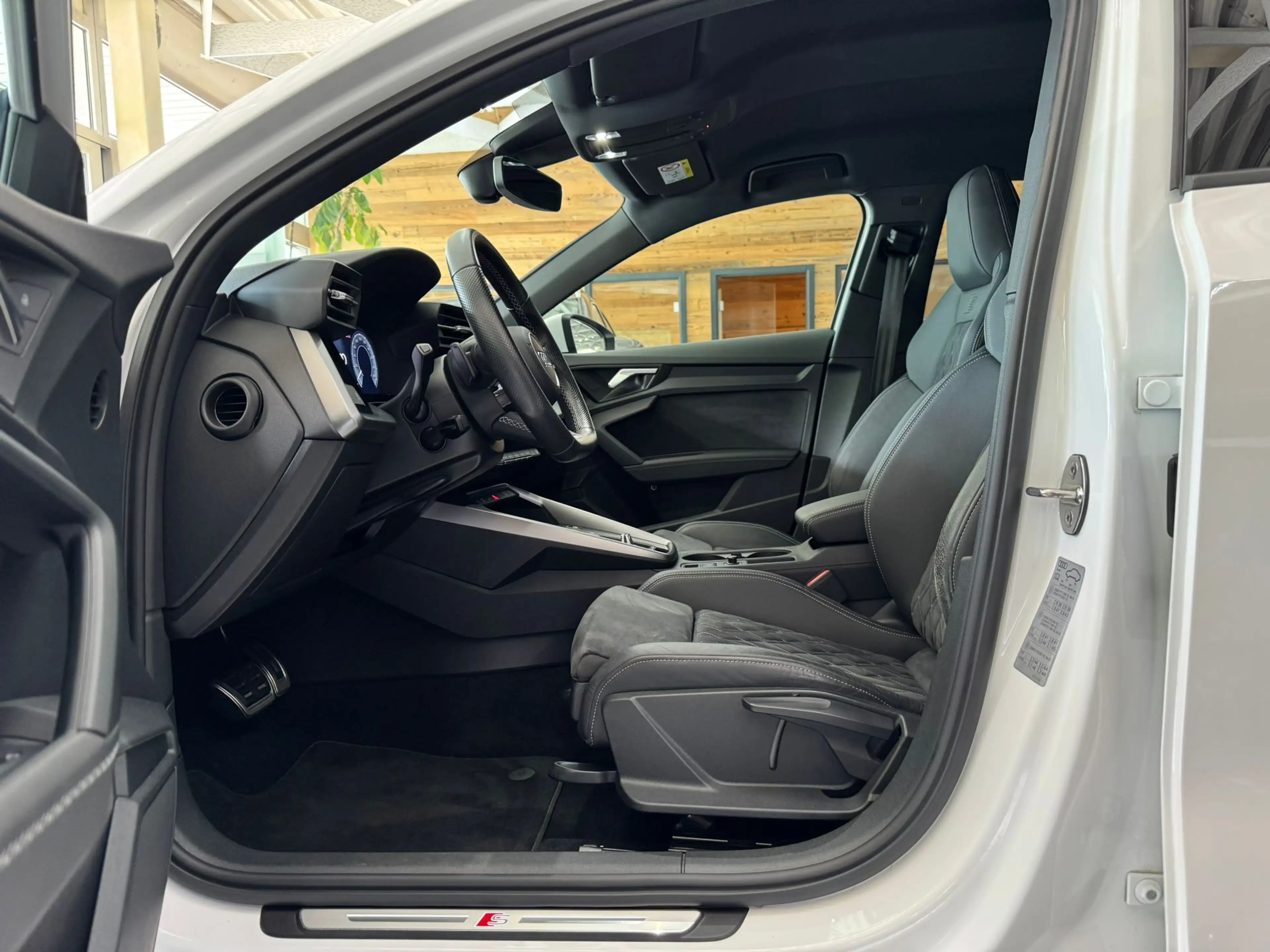 Audi A3 40 TFSI e S Sitze — photo 7