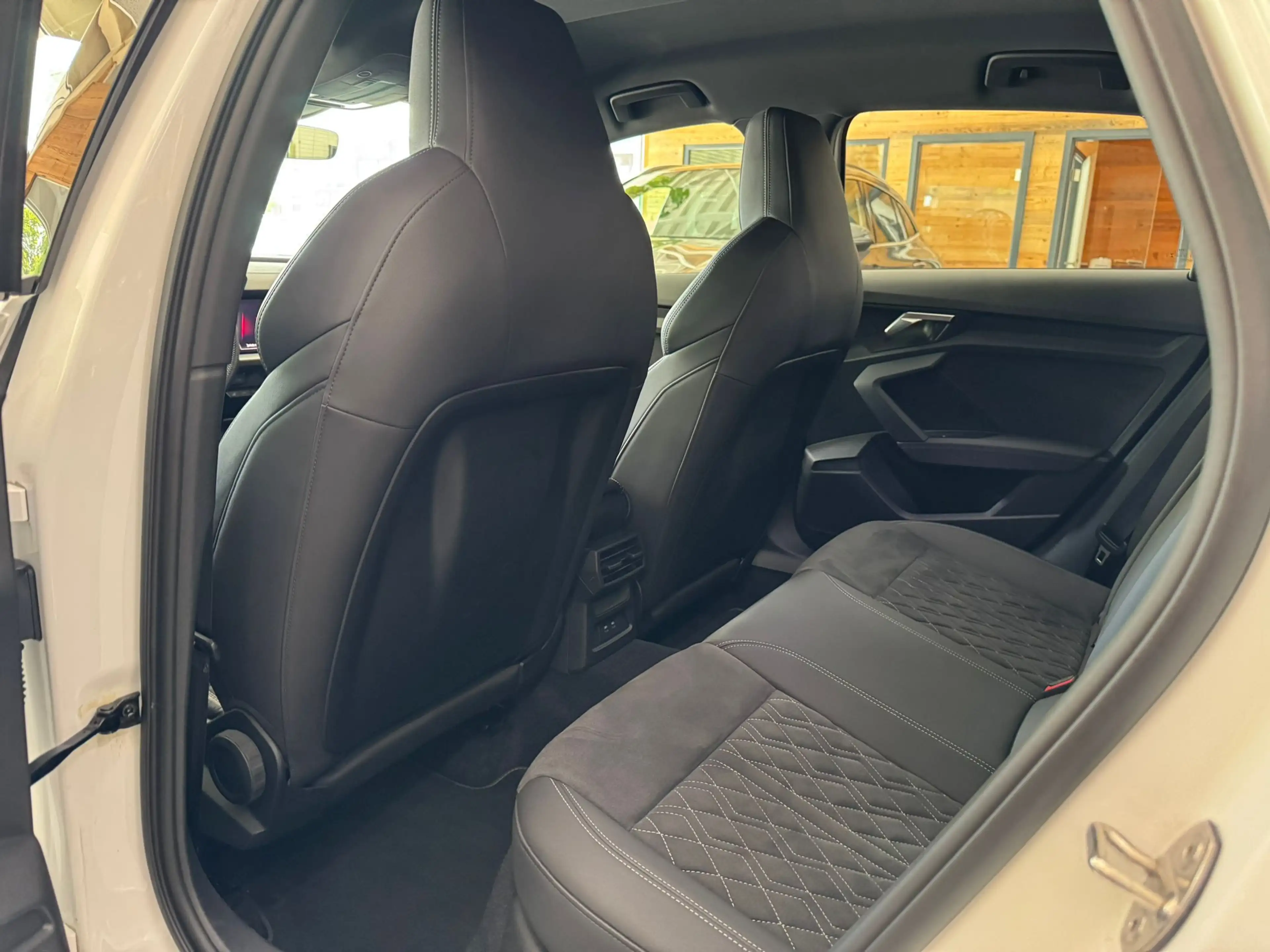 Audi A3 40 TFSI e S Sitze — photo 8