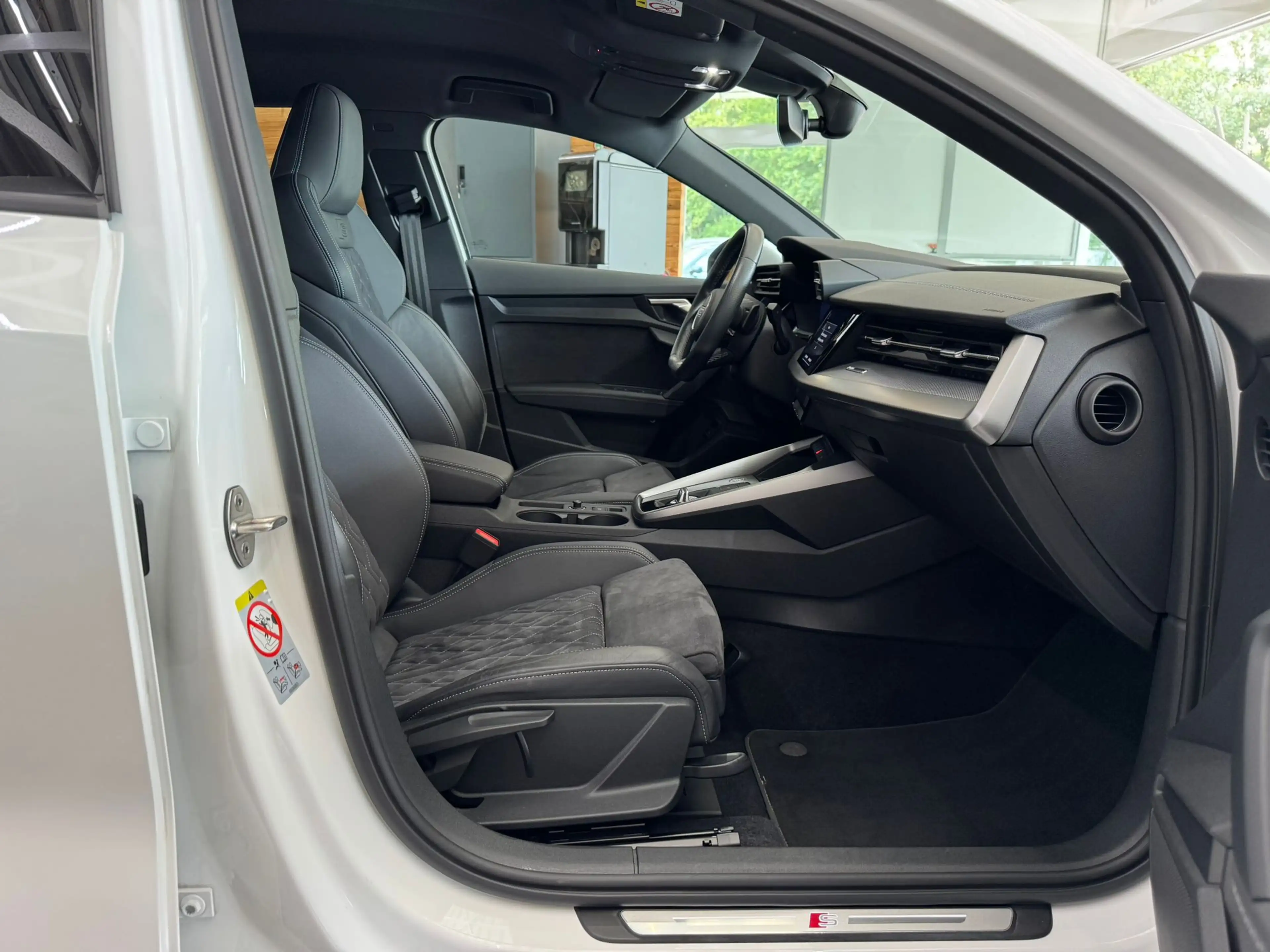 Audi A3 40 TFSI e S Sitze — photo 10