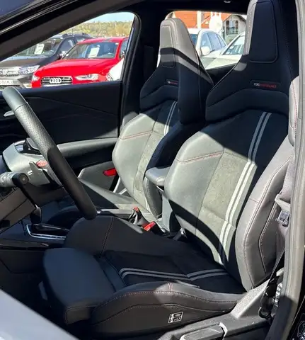 Ford Puma view 8