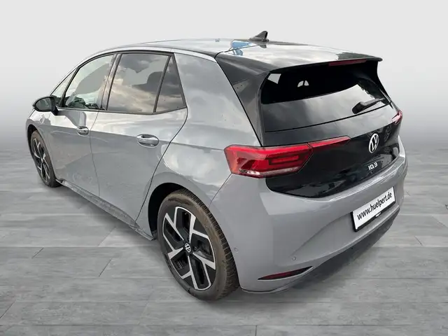 Volkswagen Id.3 view 5