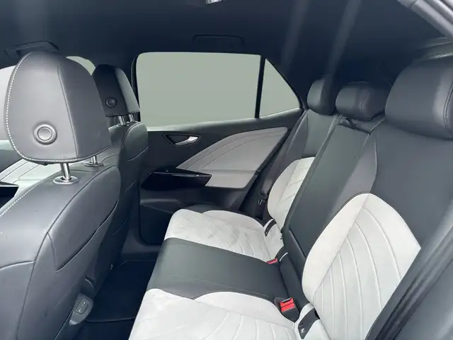 Volkswagen Id.3 view 13