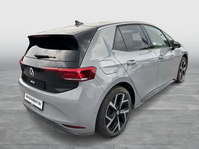 Volkswagen Id.3 view 7